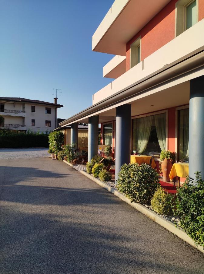 Ristorante Locanda Dussin Oderzo Exteriör bild